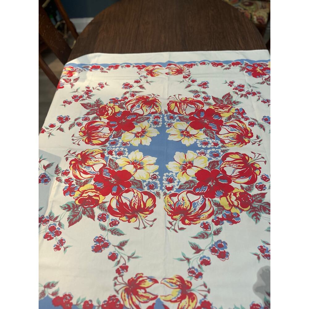Vintage 1950’s Cotton Vibrant Multicolor Tablecloth Cottagecore Red Square - Picture 5 of 6